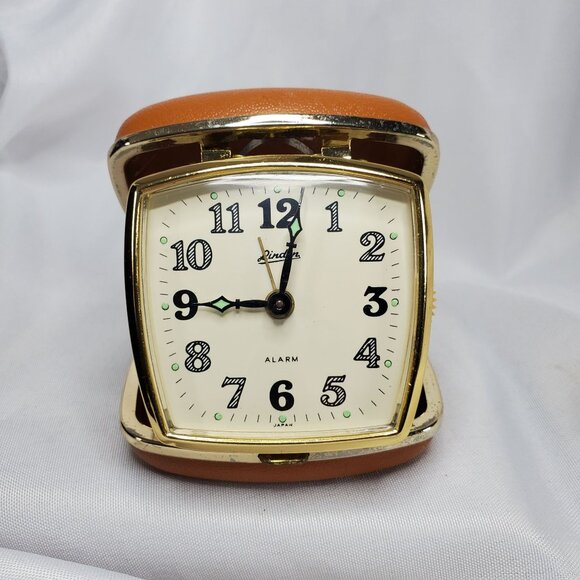 VTG Linden Travel Alarm Clock Glow Dot Mechanical Wind Up Luminous Brown Works - Picture 1 of 8